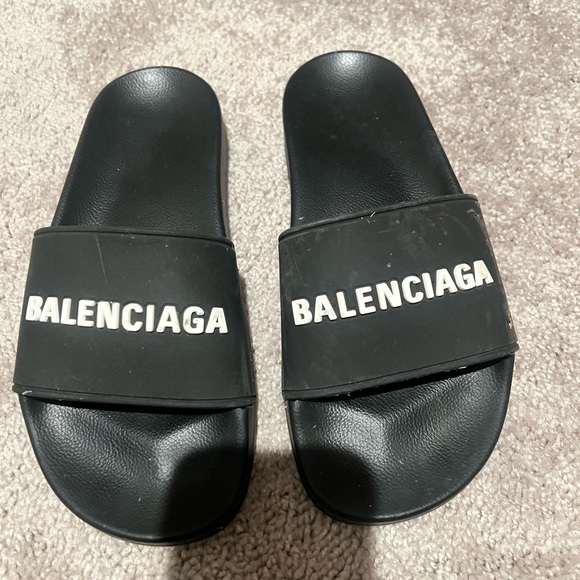 Balenciaga Black Logo Pool Slides - Picture 1 of 3
